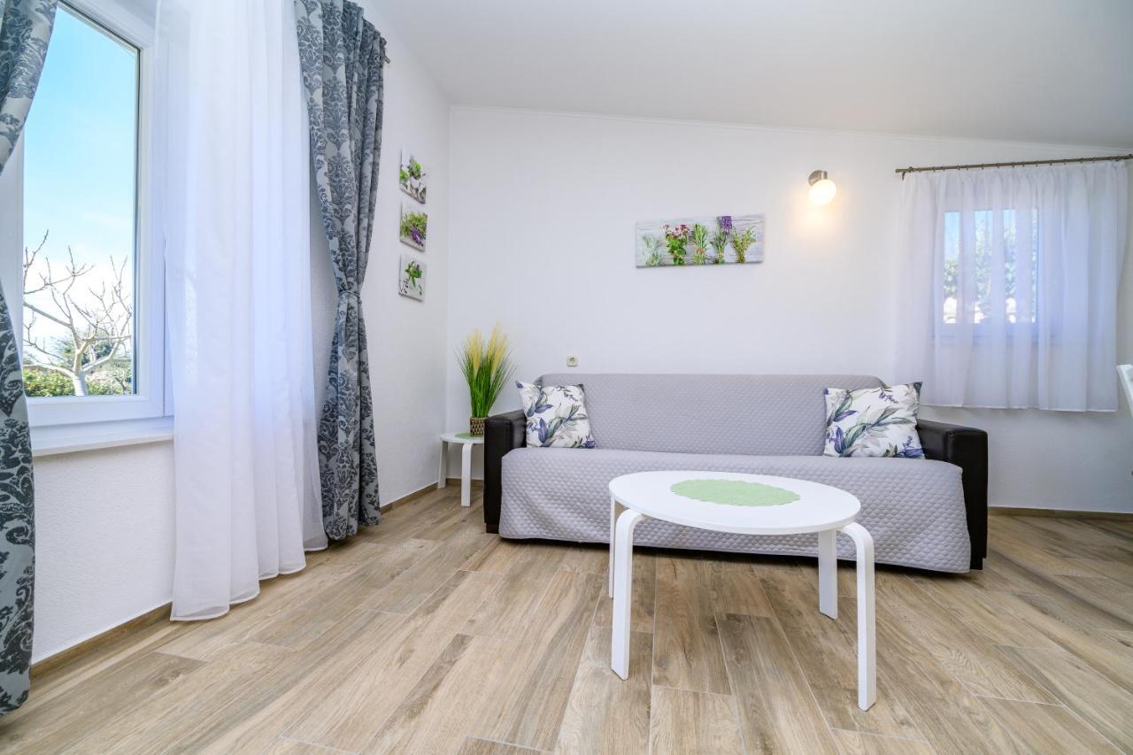 Krcina Holiday Home Cres Exterior foto