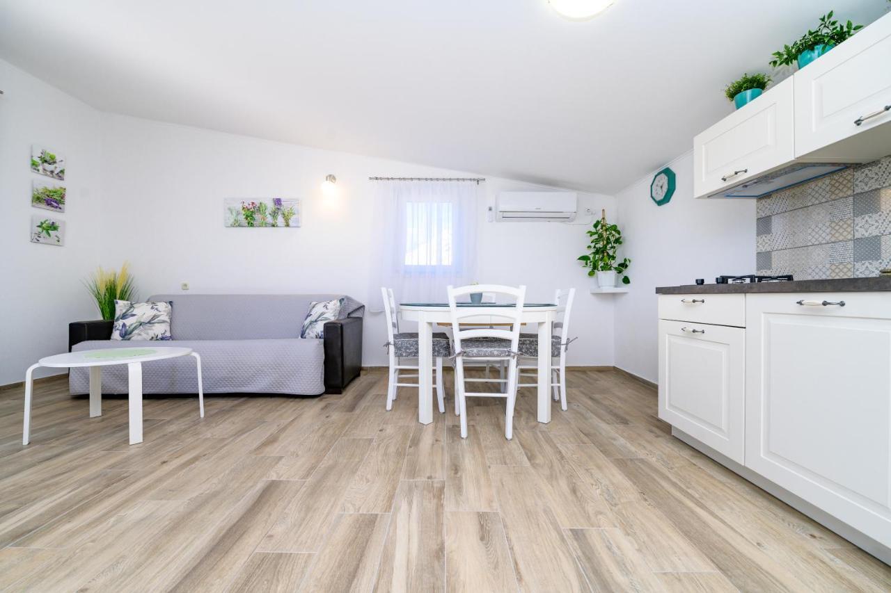 Krcina Holiday Home Cres Exterior foto