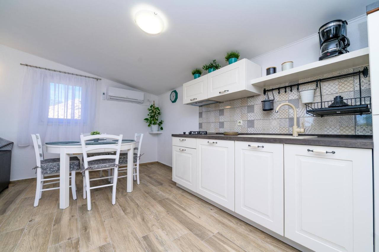 Krcina Holiday Home Cres Exterior foto